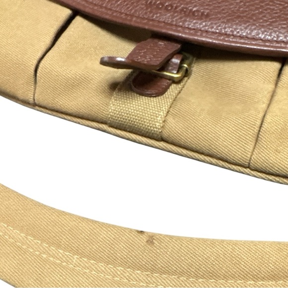 Vintage Woolrich  Brown Leather and Tan Canvas Messenger Bag - Picture 2 of 6